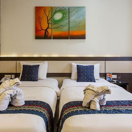 Atlantic City Hotel Bandung Extérieur photo