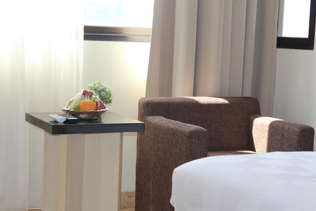 Atlantic City Hotel Bandung Extérieur photo