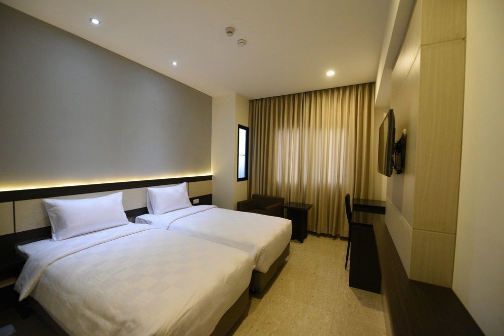 Atlantic City Hotel Bandung Extérieur photo