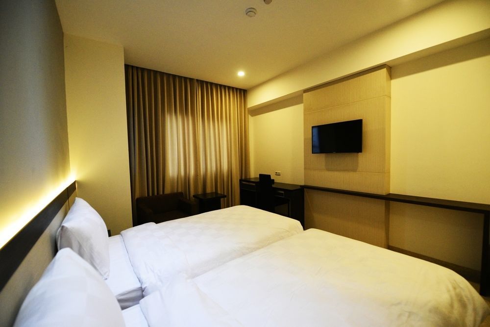Atlantic City Hotel Bandung Extérieur photo