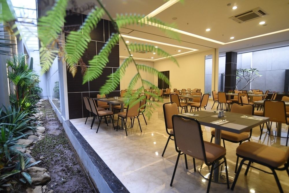 Atlantic City Hotel Bandung Extérieur photo