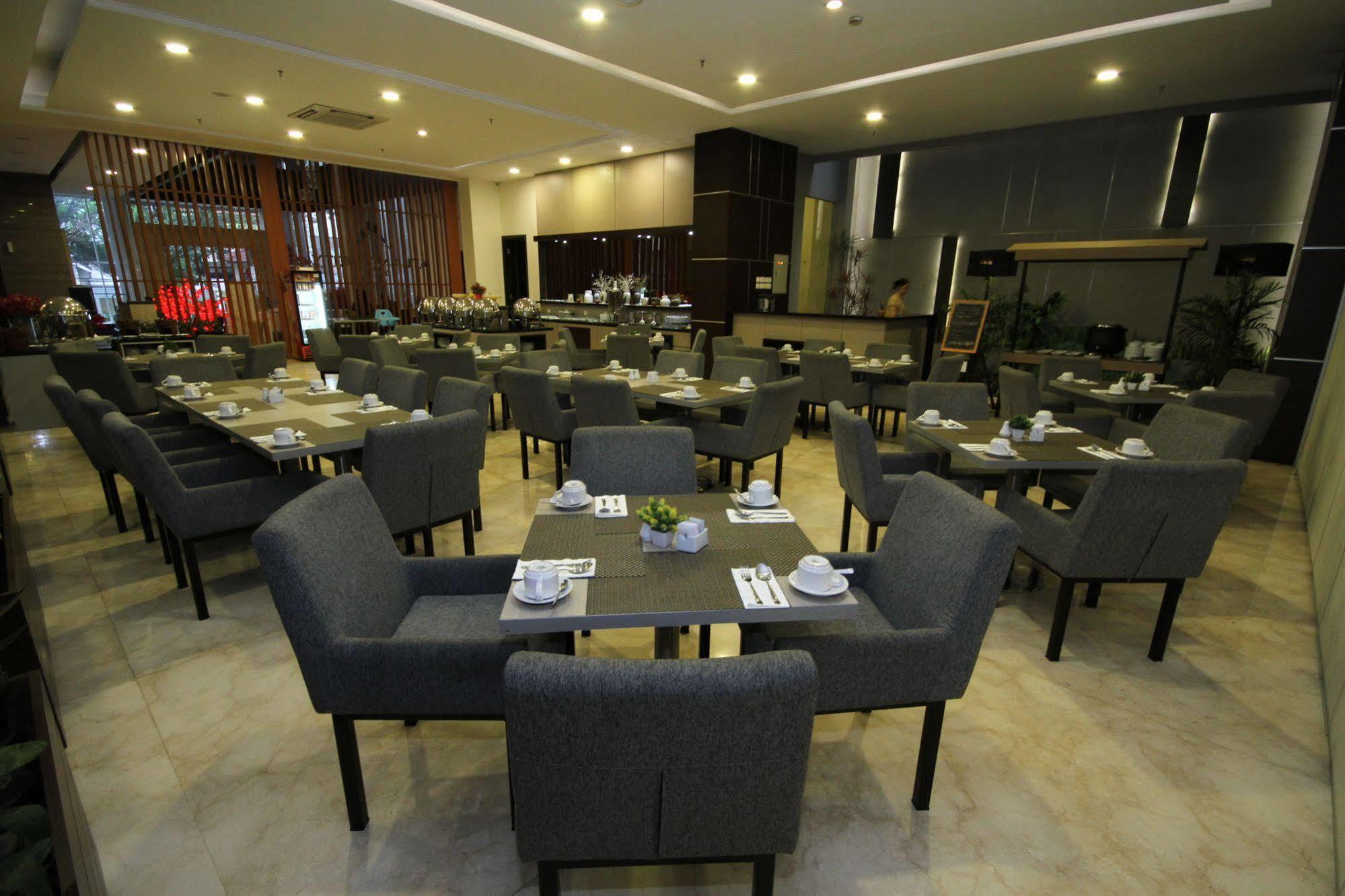 Atlantic City Hotel Bandung Extérieur photo