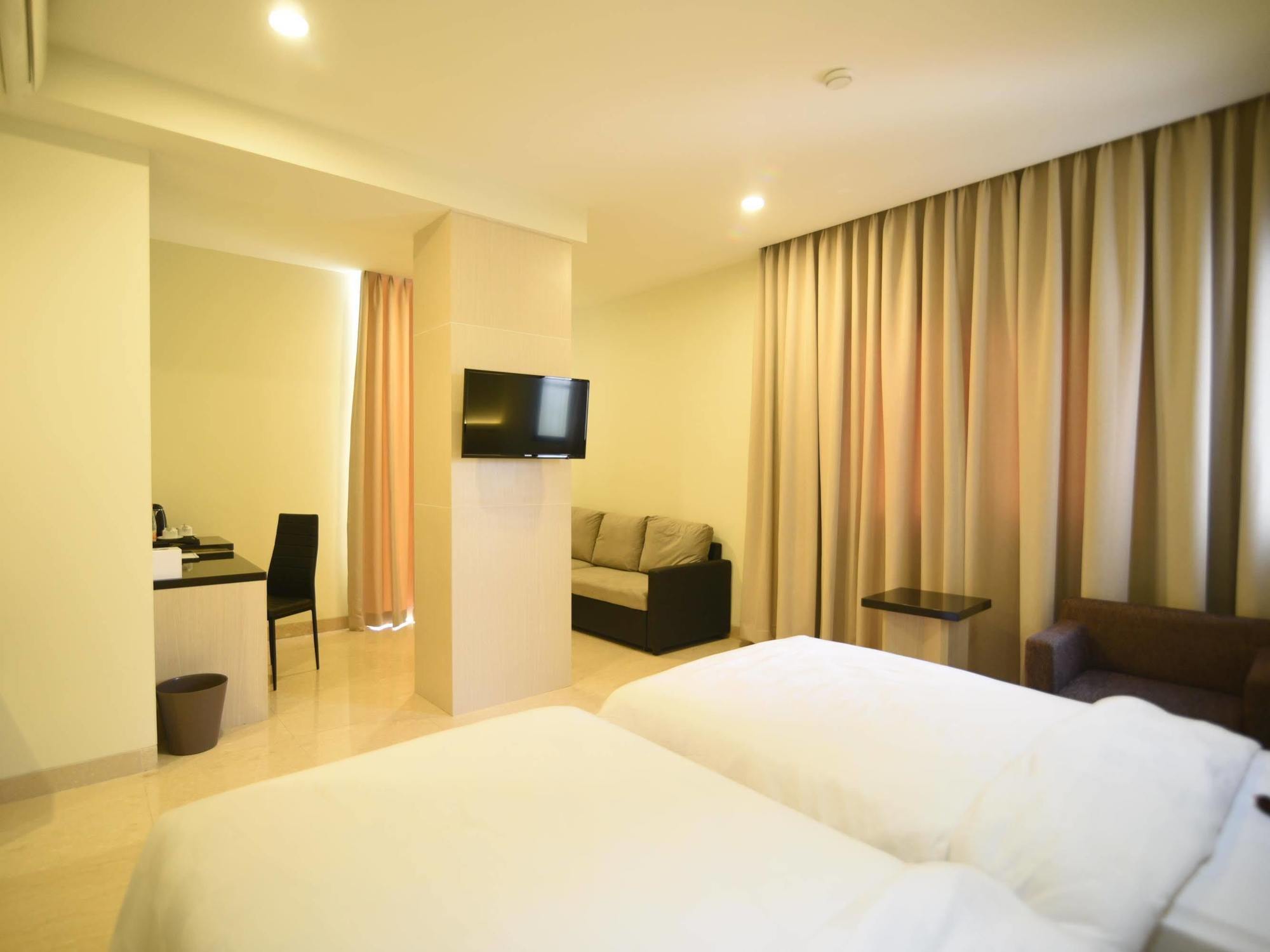 Atlantic City Hotel Bandung Extérieur photo