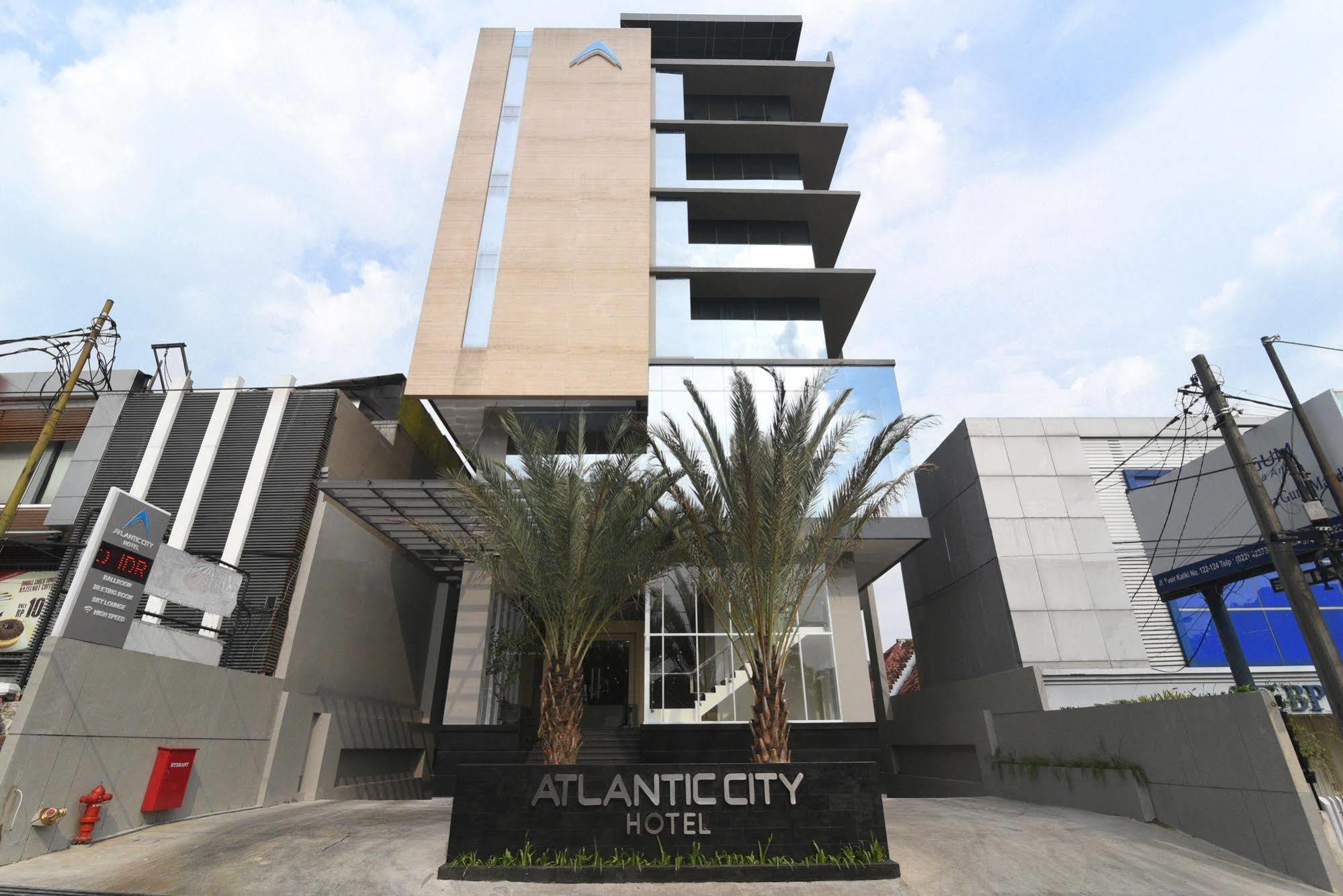 Atlantic City Hotel Bandung Extérieur photo