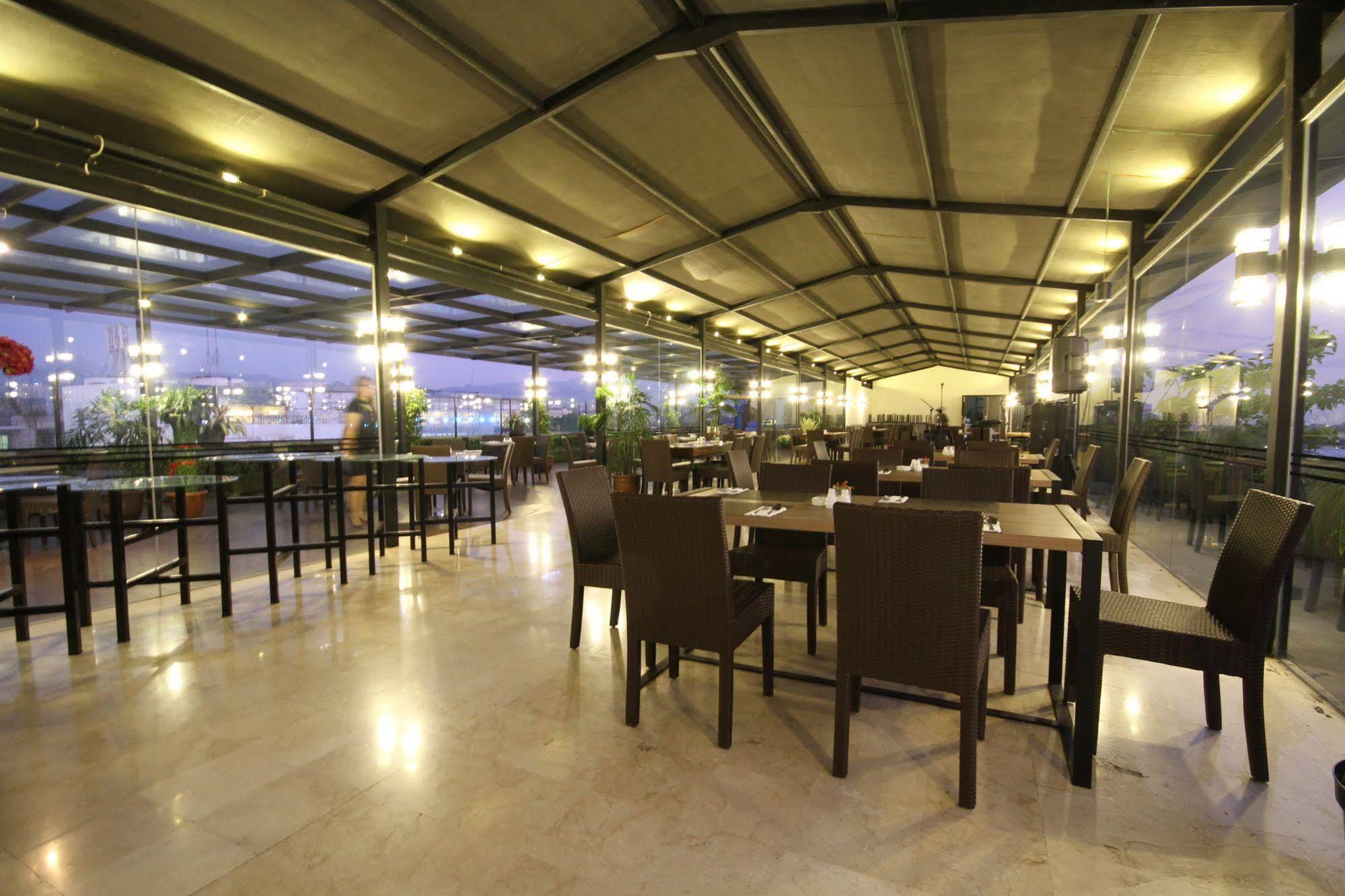 Atlantic City Hotel Bandung Extérieur photo